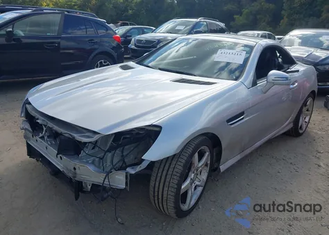 2014 Mercedes-Benz Slk 250 z USA, uszkodzony, nr VIN WDDPK4HA8EF084317